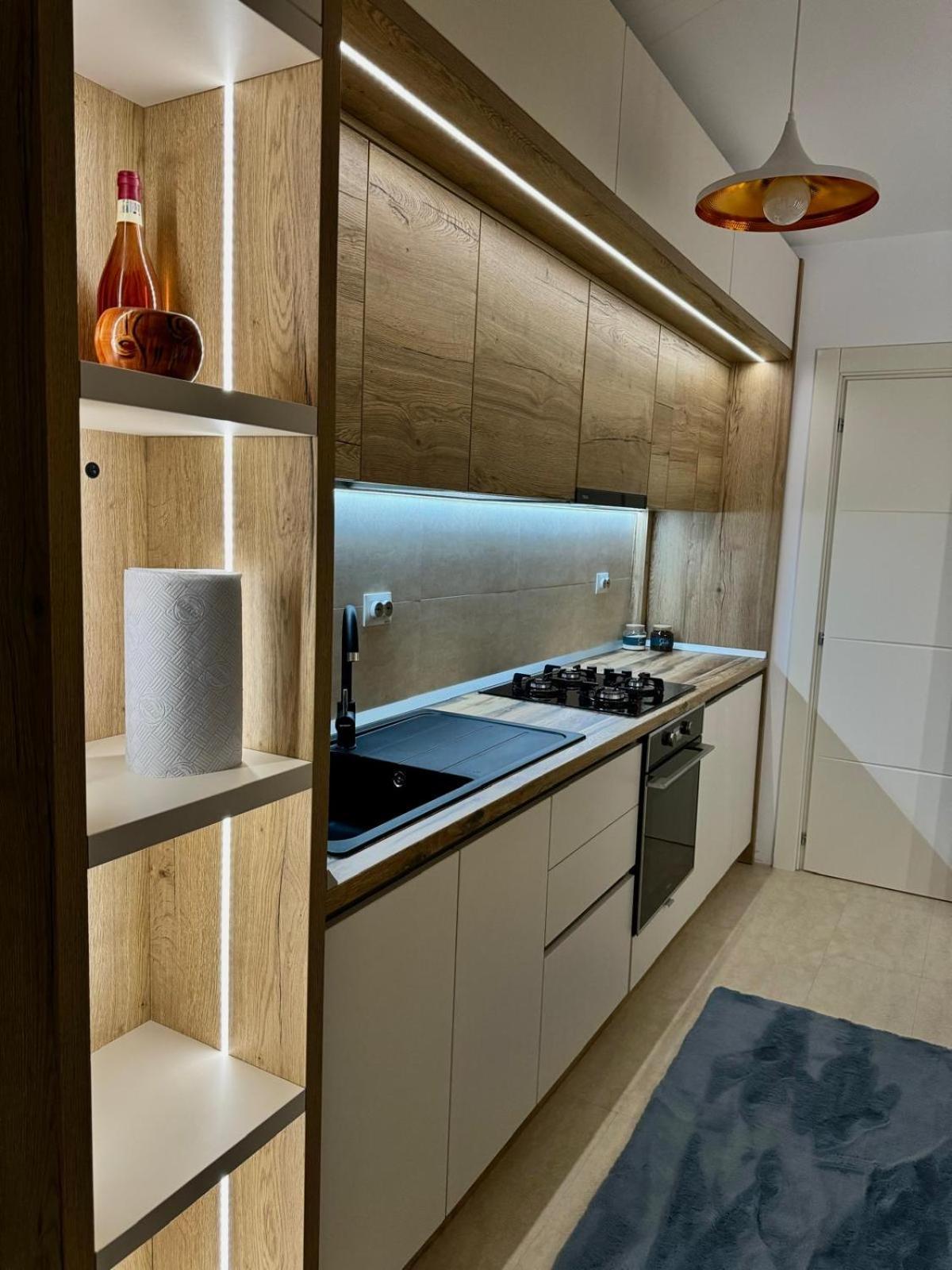 Luxury Blue Apartment Iasi Exterior foto